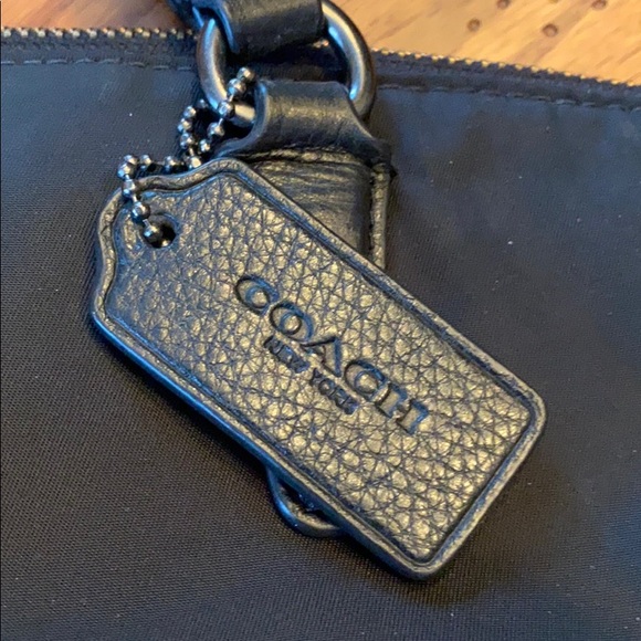 LIKE NEW!! COACH SATCHEL CROSS BODY NYLON/LEATHER - Picture 3 of 8